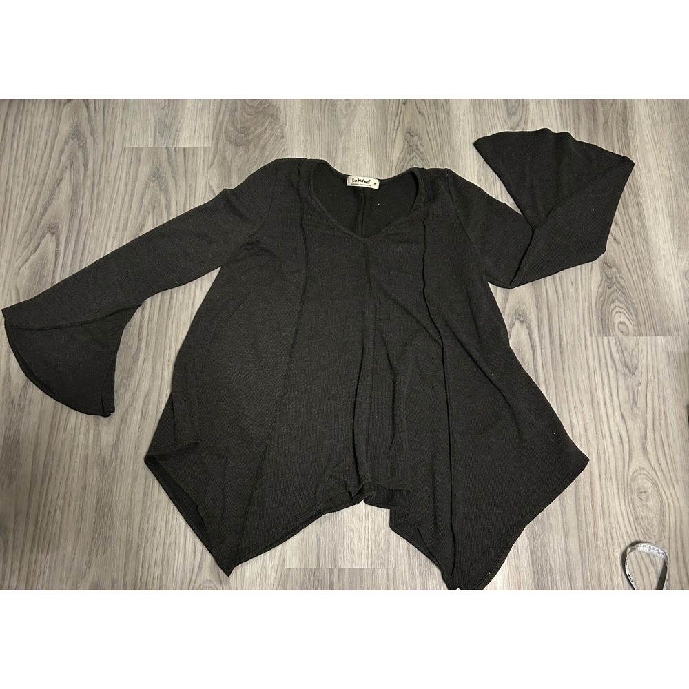 Three Bird Nest Charcoal Grey V Neck Bell Sleeve Asymmetrical Tunic Top M